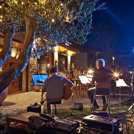 Tuscany Forever Famiglia Апартаменты Вольтерра