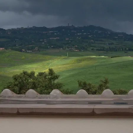 Tuscany Forever Famiglia فولتيرا
