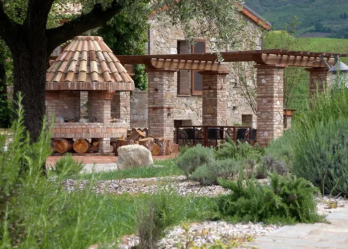 Tuscany Forever Famiglia Volterra