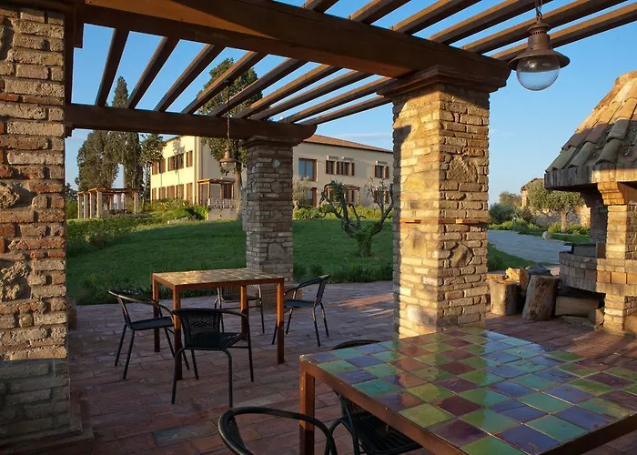 Tuscany Forever Famiglia Volterra