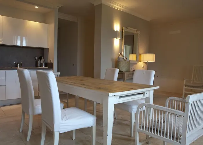 Tuscany Forever Famiglia Volterra